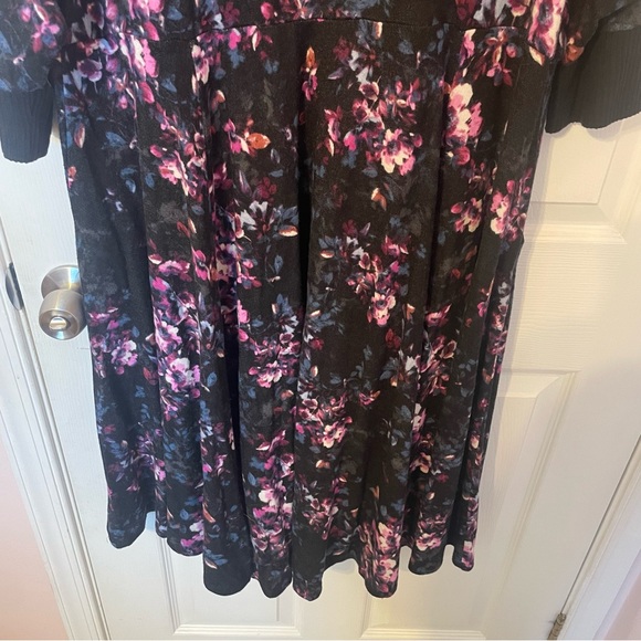 Torrid Super Soft Plush Floral Dress - Picture 9 of 10